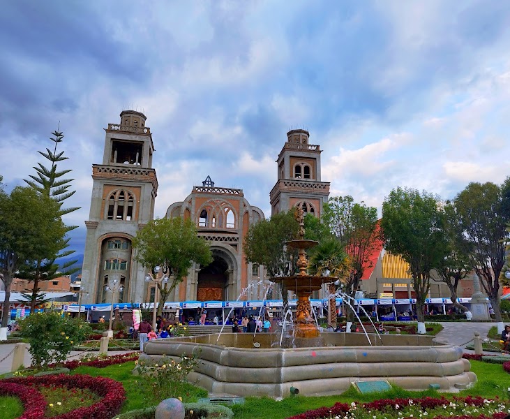 Bakeries and Cafés around Plaza de Armas