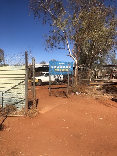 Warlukurlangu Artists — Aboriginal art centre — Tanami Track — Australia