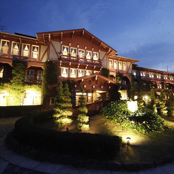 Unzen Kanko Hotel Dining Room — Unzen-Shimabara seasonal cuisine — Kyushu Volcano Route — Japan