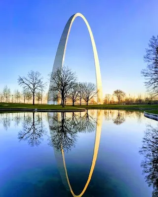 Gateway Arch — Landmark — Route 66 — United States