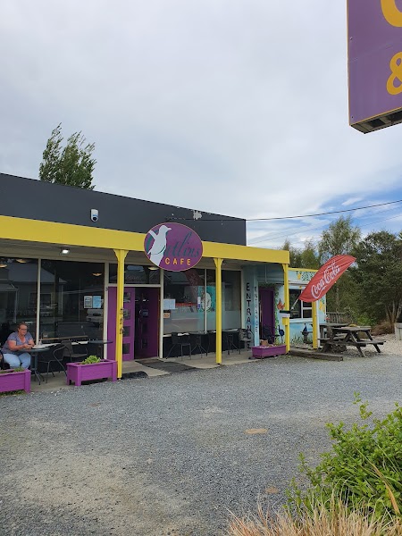 The Point Cafe and Bar — New Zealand cafe — Southern Scenic Route — New Zealand