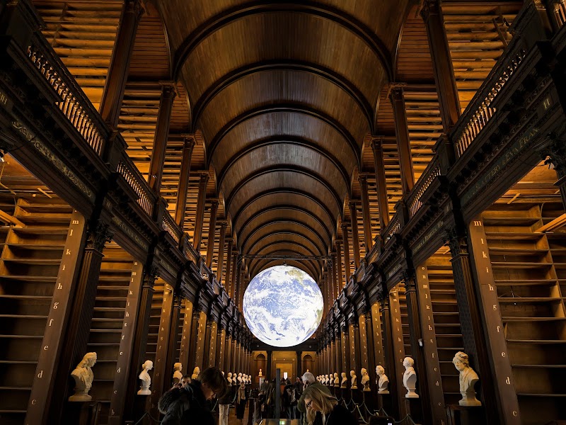 Book of Kells and Guinness Storehouse — Timed city visits — The Long Way Round, Ireland — Ireland