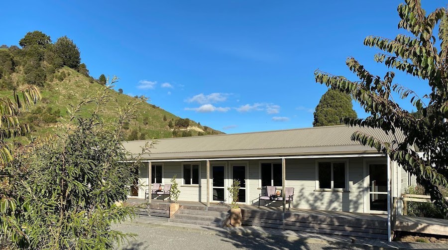 Whangamomona Hotel — Country pub meals — Forgotten World Highway — New Zealand