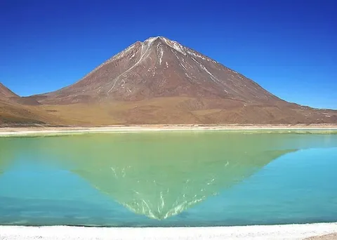 Laguna Verde — Nature — Salar de Uyuni Circuit — Bolivia