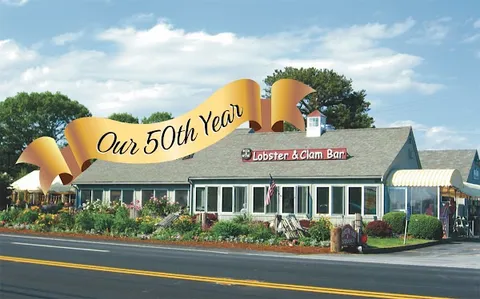 Arnold's Lobster & Clam Bar — Seafood — Cape Cod Route 6A and Outer Cape — United States