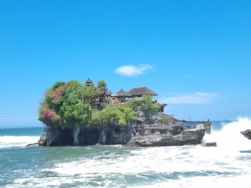 Tanah Lot — Sea temple — Bali West and Highlands Loop — Indonesia