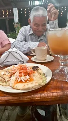 Restaurante Doña Emilia — Traditional Salvadoran — Ruta de las Flores — El Salvador