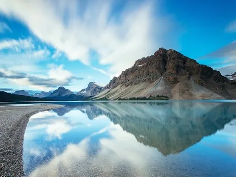 Bow Lake — Nature — Icefields Parkway — Canada