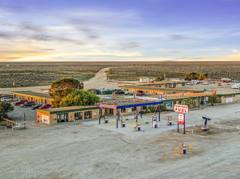 Nullarbor Roadhouse — City — Nullarbor Plain and Eyre Highway — Australia