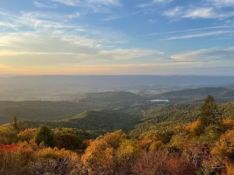 Stony Man Mountain Overlook — Nature — Skyline Drive — United States
