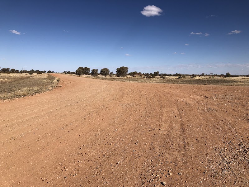 Carnegie to Everard Junction — Remote 4WD transfer — Gunbarrel Highway and Great Central Road to Uluru — Australia