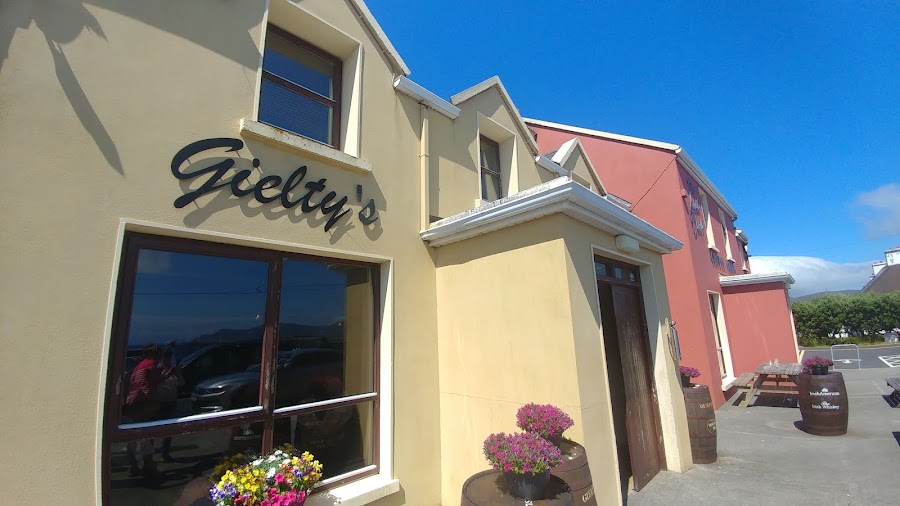 Gielty's Clew Bay Bar & Restaurant — Irish seafood — Northern and Western Wild Atlantic Way to the Ring of Kerry — Ireland