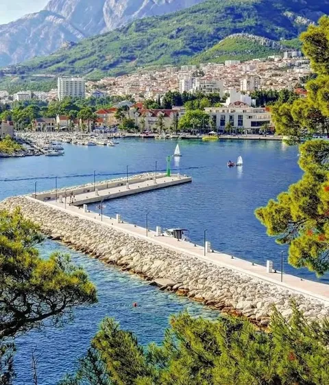 Makarska Riviera — City — Adriatic Coastal Highway — Croatia
