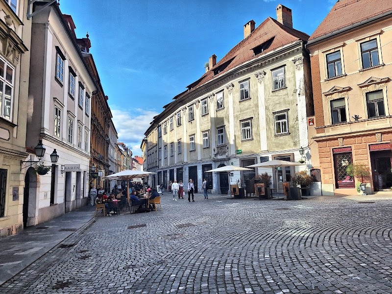 Ljubljana old town — City walk — Highlights of Slovenia — Slovenia