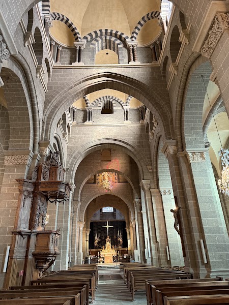 Le Puy cathedral — Endpoint landmark — Livradois-Forez, France — France