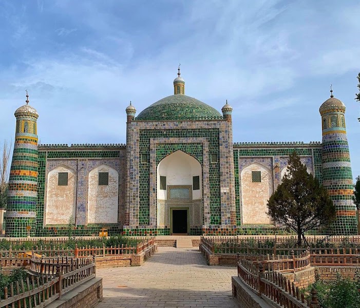 Apak Hoja Mausoleum — Historic Site — Northern Tarim Silk Road: Ürümqi to Kashgar — China