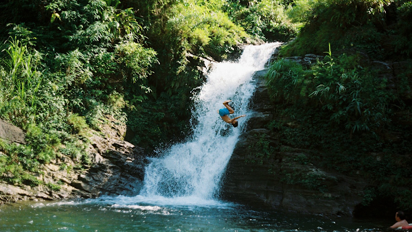 Du Gia Waterfall