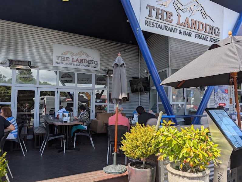 The Landing Restaurant & Bar