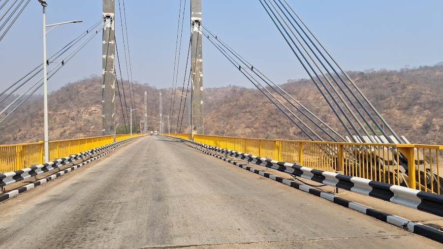 Luangwa Bridge — Landmark — Great East Road — Zambia
