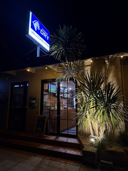 Mallacoota Hotel Bistro — Bistro meals — Melbourne to Sydney — Australia