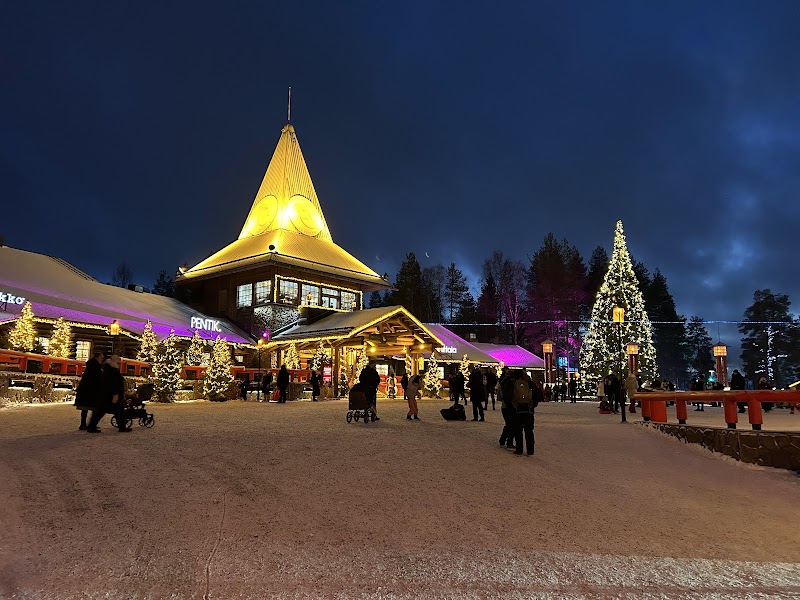 Santa Claus Village — Landmark — Finnish Lapland Arctic Road — Finland
