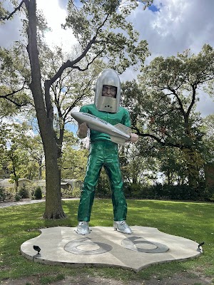 Gemini Giant