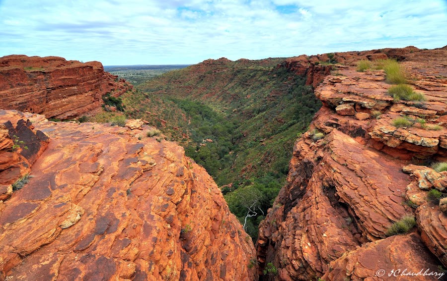 Kings Canyon Rim Walk or Kings Creek Walk — Canyon walk choice — Uluru & The Red Centre — Australia