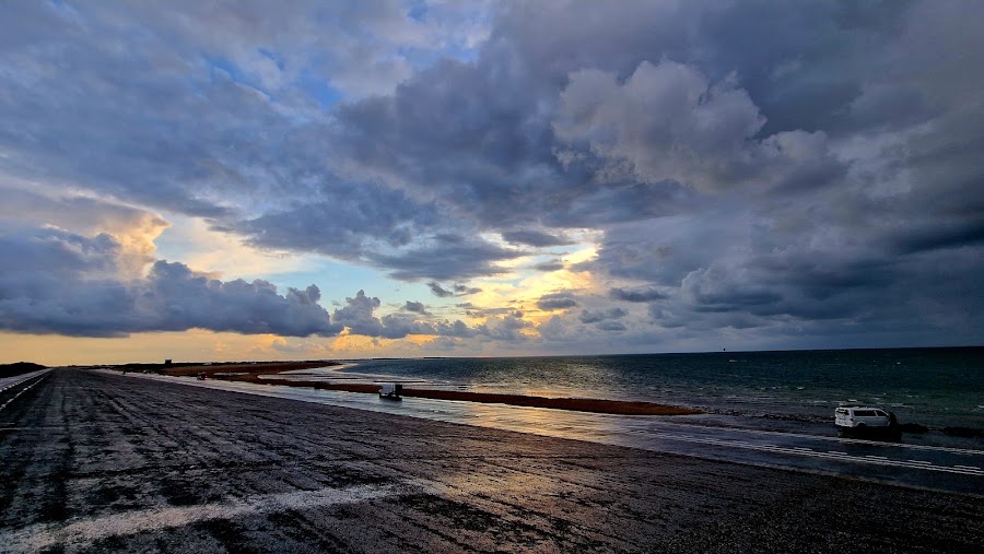 Brouwersdam coast stop — Coast — Zeeland Delta Works: Renesse to Vlissingen — Netherlands