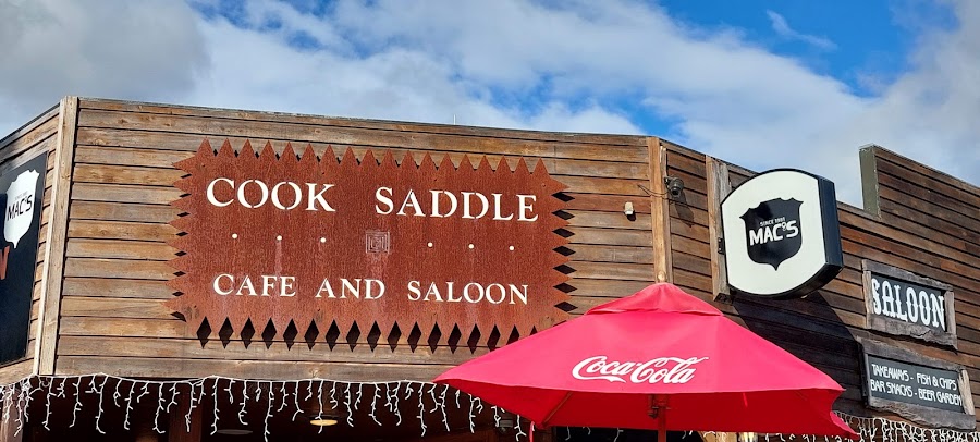 Cook Saddle Cafe and Saloon — New Zealand — Southern Alps Highway — New Zealand