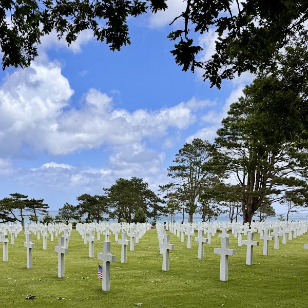 Omaha Beach and American Cemetery — Landmark — D-Day Beaches — France