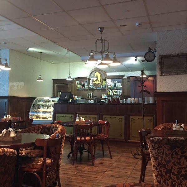 Coffee Shop Maksim — Cafe and Russian dishes — Nadym to Salekhard and Labytnangi — Russia