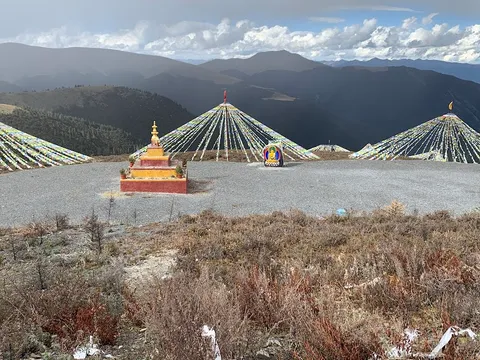 Litang — City — G318 Sichuan-Tibet Highway — China
