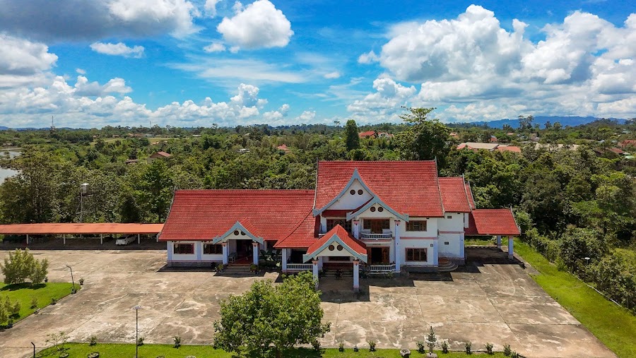 Nakai Plateau drive — Scenic drive — Thakhek Loop — Laos