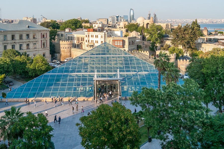 Explore Baku Old City