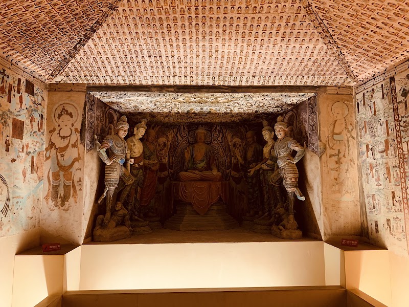 Prearranged Yumenguan packed meal — Packed lunch and water — Zhangye Danxia to Dunhuang — China