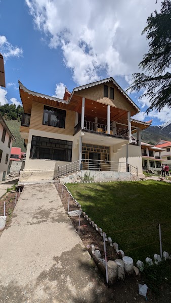 Pine Park Hotel Naran dining room — Pakistani — Naran, Babusar Pass and Fairy Meadows — Pakistan