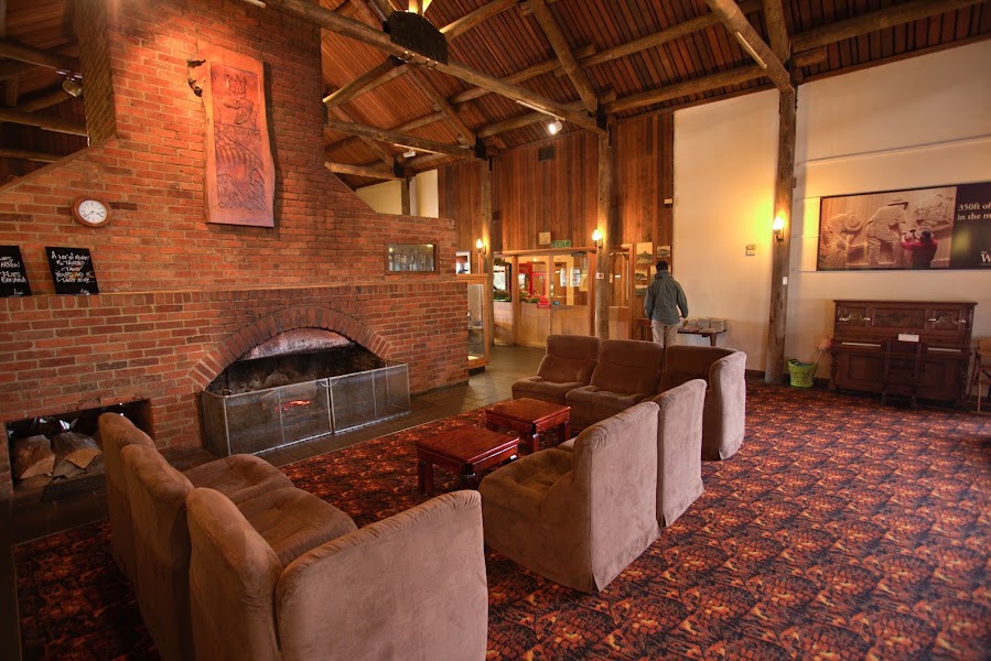 Derwent Bridge Wilderness Hotel — Hotel meals — Hobart to Cradle Mountain — Australia