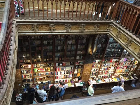 Livraria Lello timed visit — Bookshop — Lisbon to Porto — Portugal