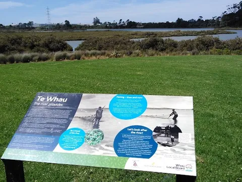 Te Whau Point — Arrival — Waiheke Island Circuit — New Zealand