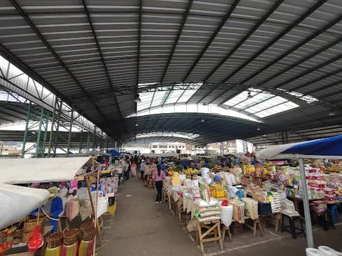 Saquisilí Market — Food & Drink — Avenue of the Volcanoes — Ecuador