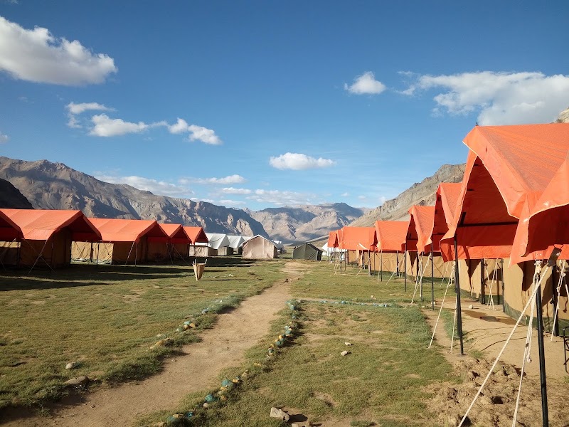 Sarchu Goldrop Camps dining tent — Indian set meal — Srinagar–Leh–Manali Highway — India