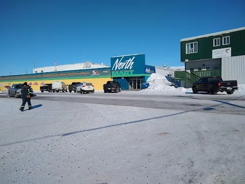 Inuvik — Arrival — Dempster Highway — Canada