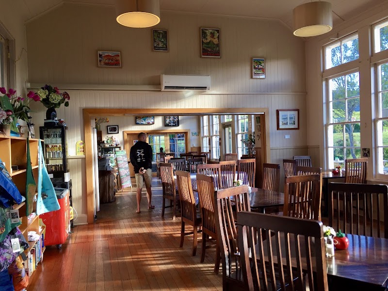 Niagara Falls Cafe — Cafe — Southern Scenic Route — New Zealand
