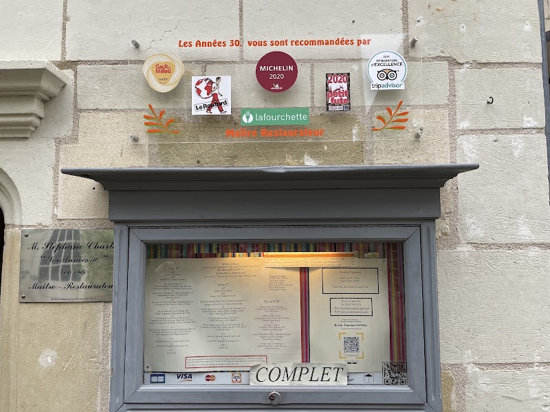 Les Années 30 — French — Châteaux of the Loire — France