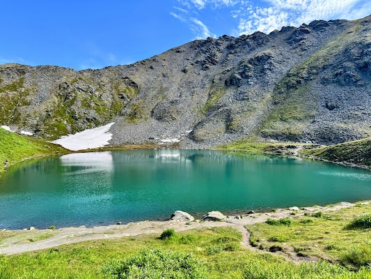 Summit Lake Scenic Pullouts