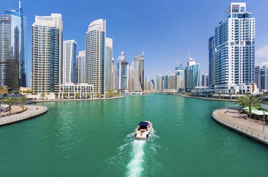 Dubai — Departure — Dubai, Abu Dhabi and Liwa Oasis — United Arab Emirates