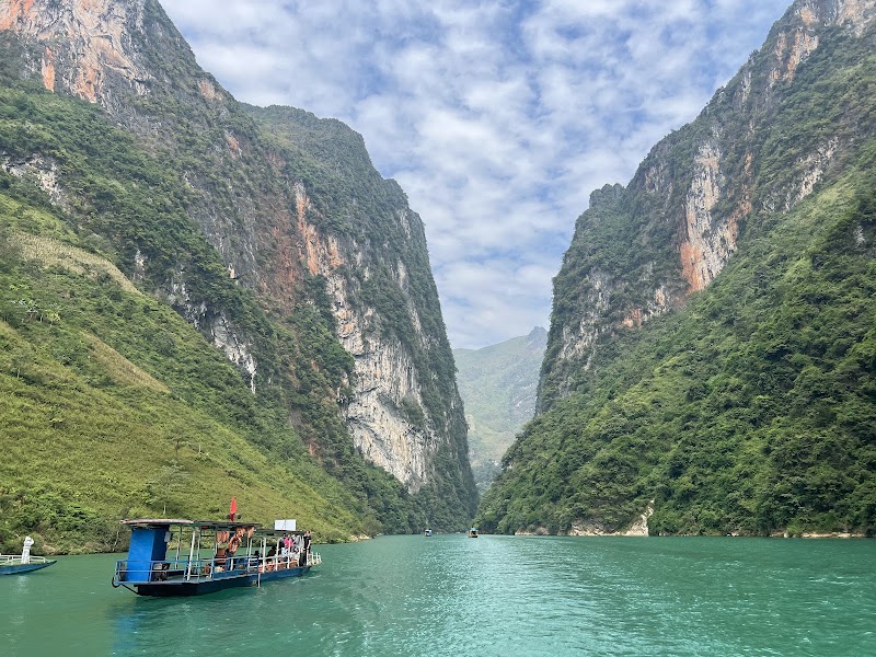 Nho Que boat trip — Boat excursion — Ha Giang Loop — Vietnam