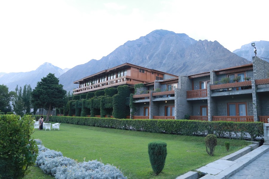 Serena Hotel Gilgit restaurant — Pakistani and continental — Karakoram Highway: Gilgit to Kashgar — Pakistan / China