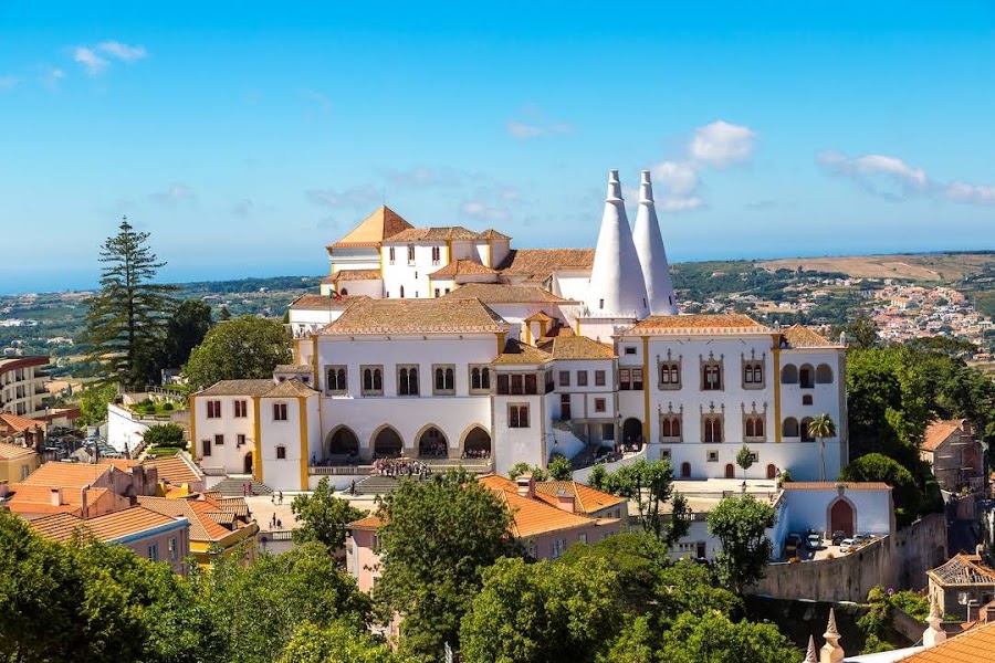 Sintra historic centre — Town walk — Sintra to Arrábida Loop — Portugal