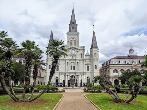 New Orleans — Arrival — Great River Road: Ten-State Highlights — United States